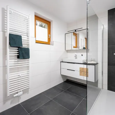 Wunderschoene Ferienwohnung Villach Exterior foto